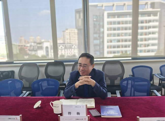 副校长符杨调研指导继续教育学院(国际教育学院) 副校长符杨调研指导继续教育学院(国际教育学院)